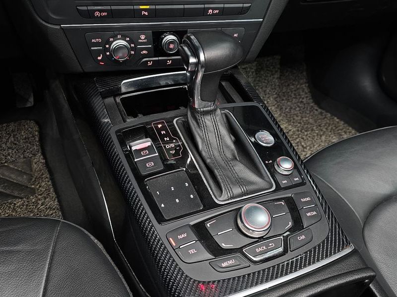 2013 Audi A6 3.0 TDI Quattro C7 photo 9