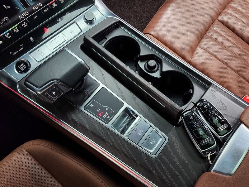 2022 Audi A6 45 TFSI Quattro Premium photo 9