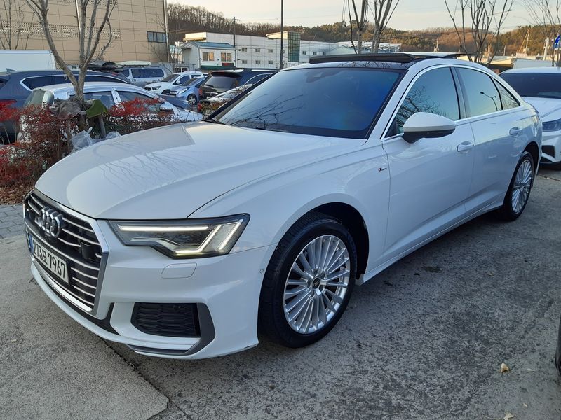 2021 Audi A6 45 TFSI Premium photo 1