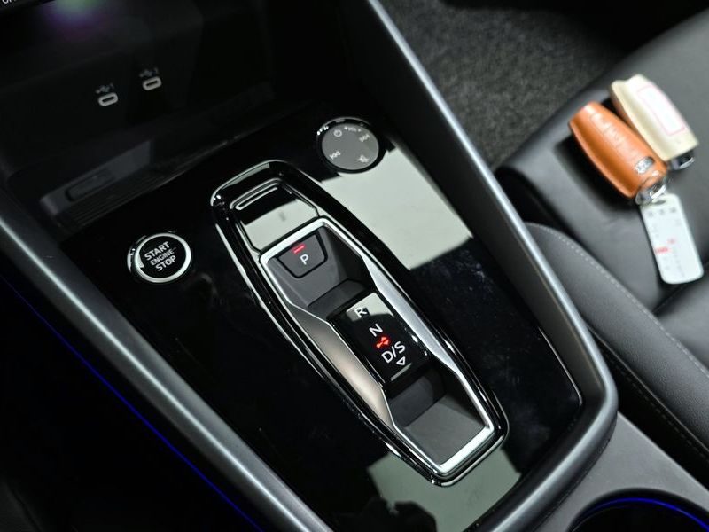 2025 Audi A3 40 TFSI Premium photo 9