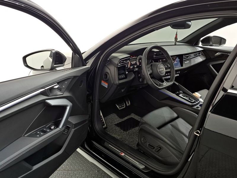 2025 Audi A3 40 TFSI Premium photo 10