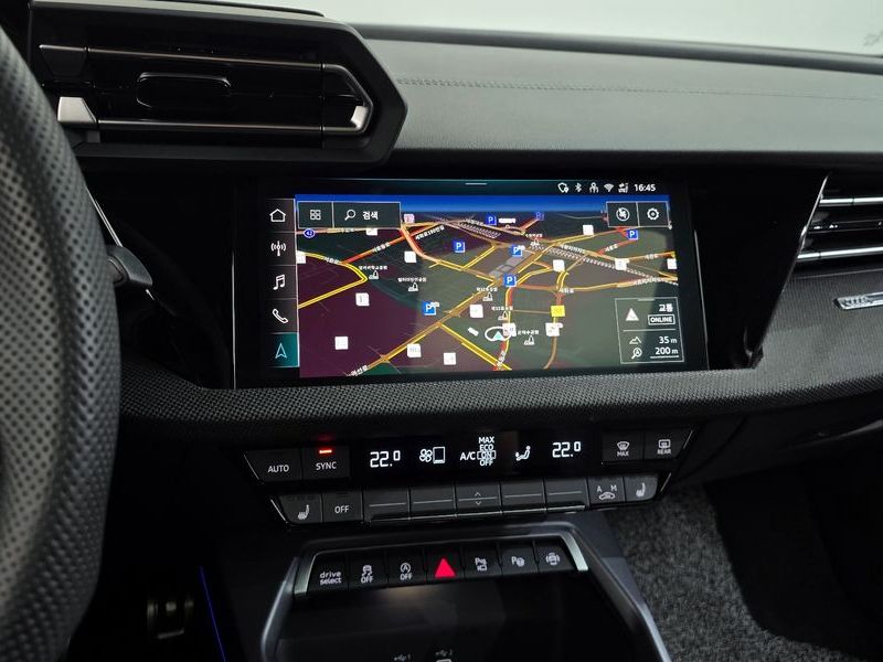 2025 Audi A3 40 TFSI Premium photo 12