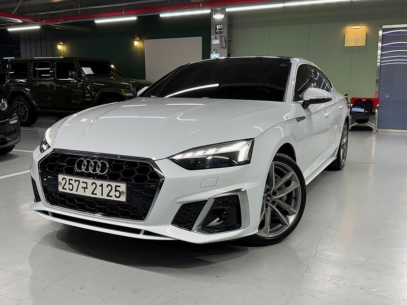 2020 Audi A5 45 TFSI Quattro Premium Sportback photo 1