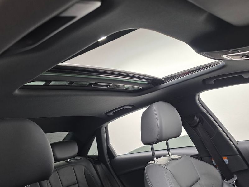 2019 Audi A4 40 TFSI Premium photo 18