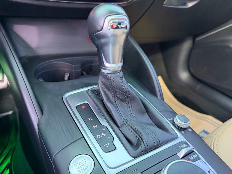 2015 Audi A3 35 TDI Dynamic 8V photo 9