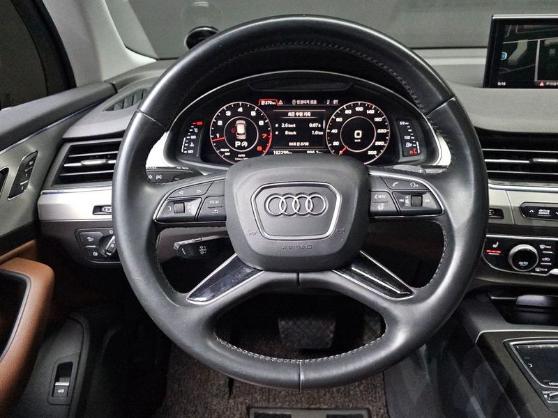 2019 Audi Q7 45 TFSI Quattro photo 14