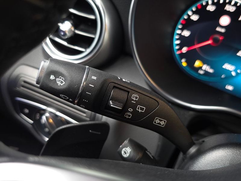2022 Mercedes-Benz C-Class GLC300 4MATIC photo 18