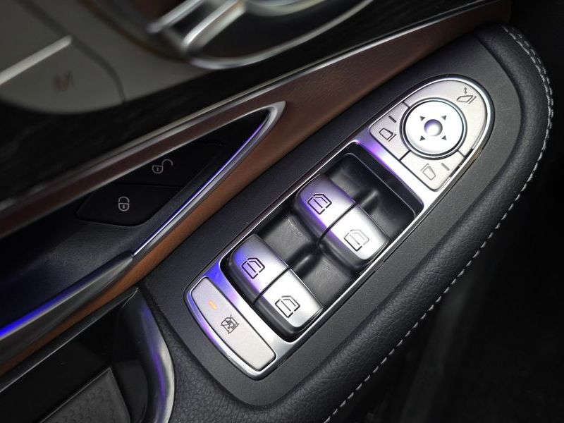 2022 Mercedes-Benz C-Class GLC300 4MATIC photo 29