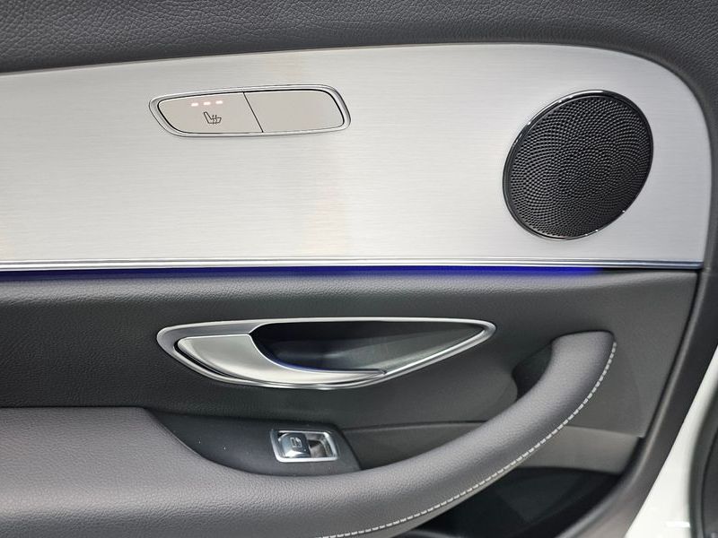 2021 Mercedes-Benz E-Class E250 Avantgarde photo 20