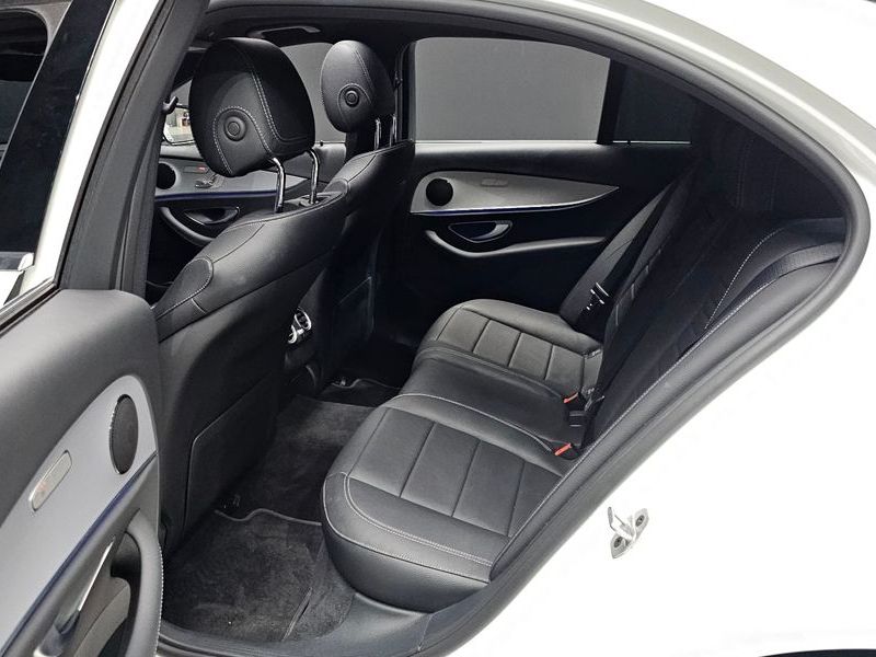 2021 Mercedes-Benz E-Class E250 Avantgarde photo 26