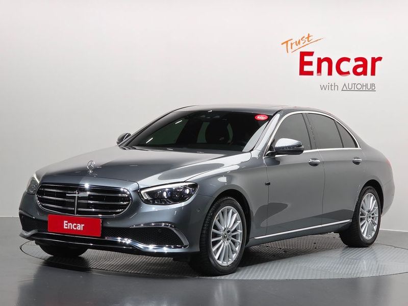 2021 Mercedes-Benz E-Class E250 Exclusive photo 1