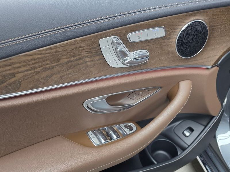 2021 Mercedes-Benz E-Class E250 Exclusive photo 24