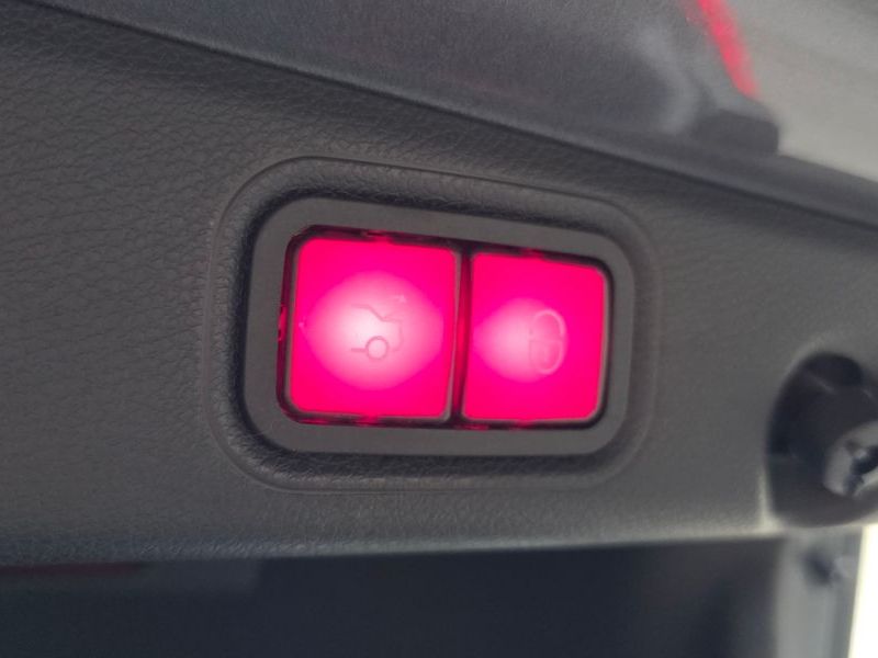 2021 Mercedes-Benz E-Class E250 Exclusive photo 30