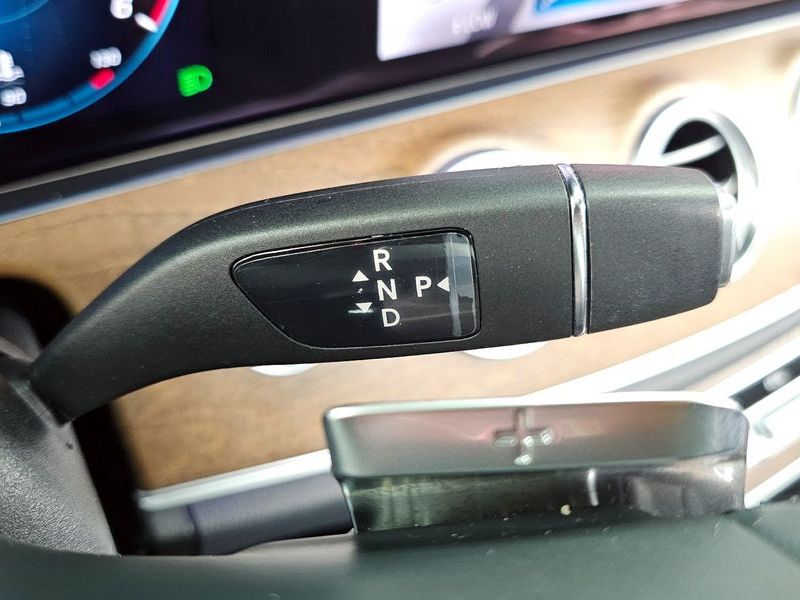 2021 Mercedes-Benz E-Class E220d 4MATIC Exclusive photo 9