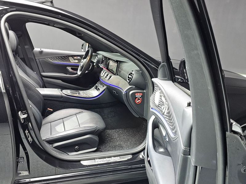 2022 Mercedes-Benz E-Class E350 4MATIC AMG Line photo 11