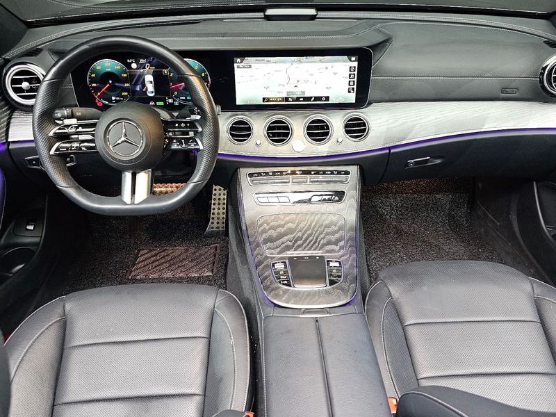 2022 Mercedes-Benz E-Class E350 4MATIC AMG Line photo 7
