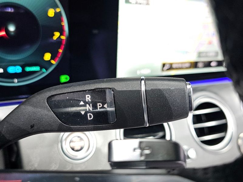 2022 Mercedes-Benz E-Class E350 4MATIC AMG Line photo 9