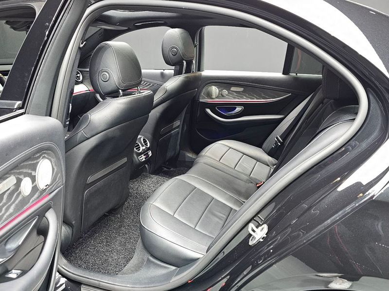 2022 Mercedes-Benz E-Class E350 4MATIC AMG Line photo 12