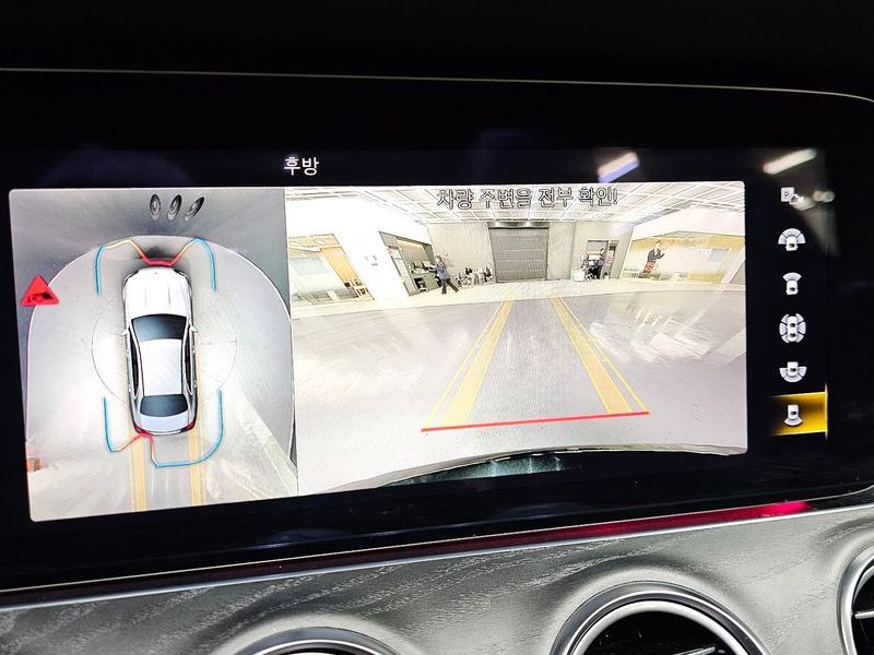 2022 Mercedes-Benz E-Class E350 4MATIC AMG Line photo 15