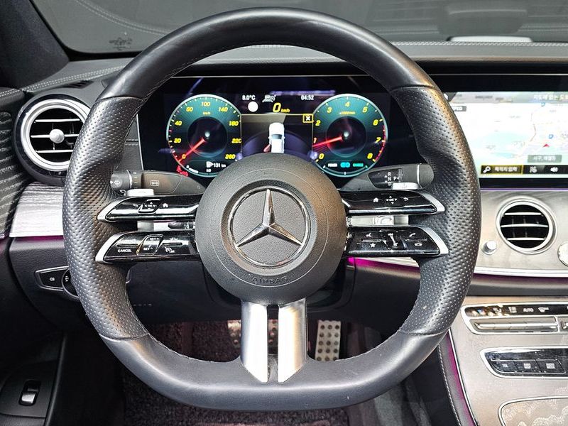 2022 Mercedes-Benz E-Class E350 4MATIC AMG Line photo 14