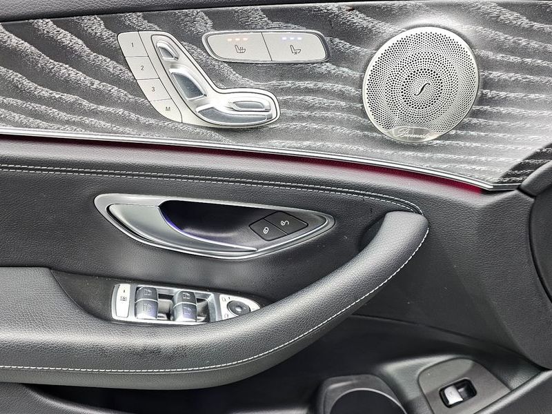 2022 Mercedes-Benz E-Class E350 4MATIC AMG Line photo 18