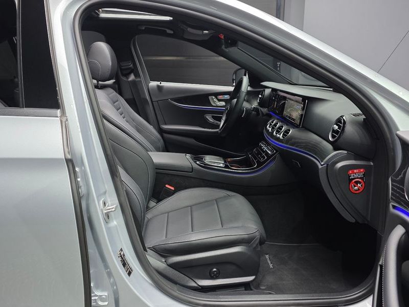 2022 Mercedes-Benz E-Class E250 Avantgarde photo 11