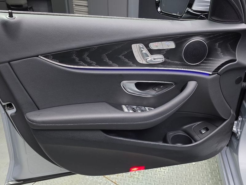 2022 Mercedes-Benz E-Class E250 Avantgarde photo 24