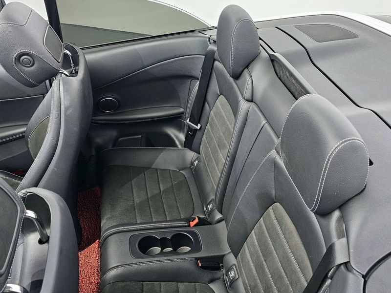 2021 Mercedes-Benz C-Class C200 Cabriolet photo 11