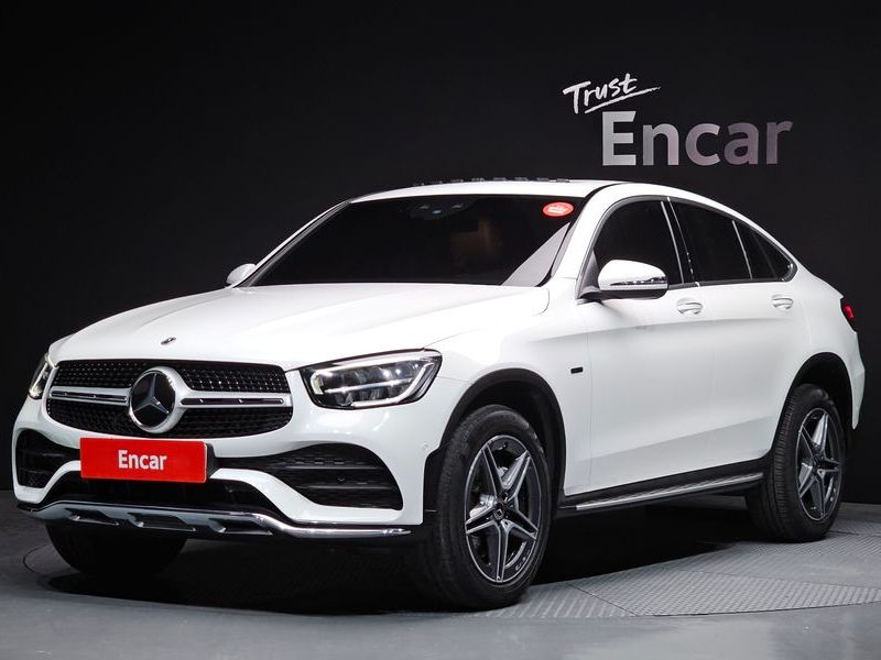2021 Mercedes-Benz C-Class GLC300e 4MATIC Coupe photo 1