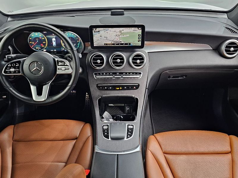 2021 Mercedes-Benz C-Class GLC300e 4MATIC Coupe photo 7