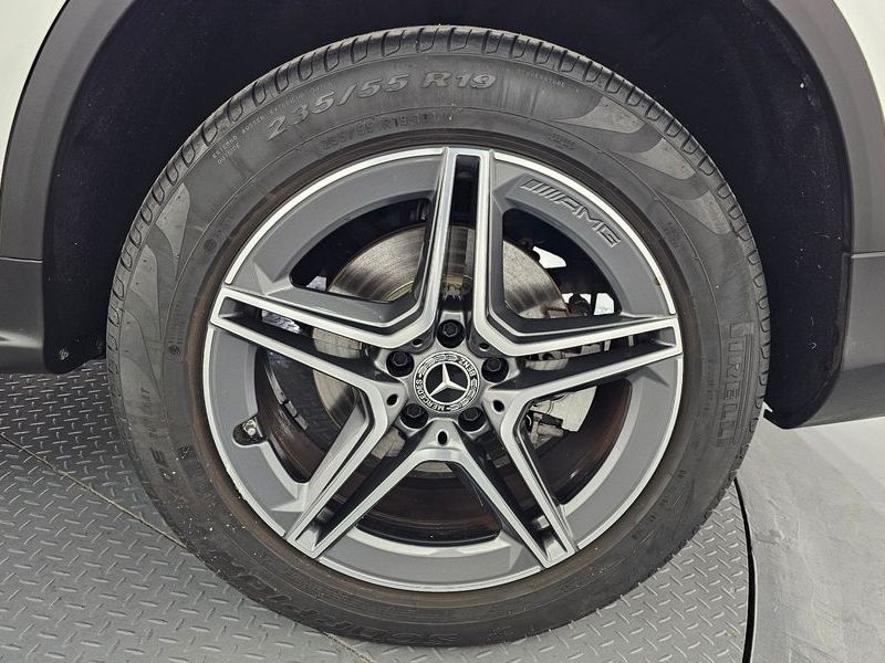 2021 Mercedes-Benz C-Class GLC300e 4MATIC Coupe photo 21