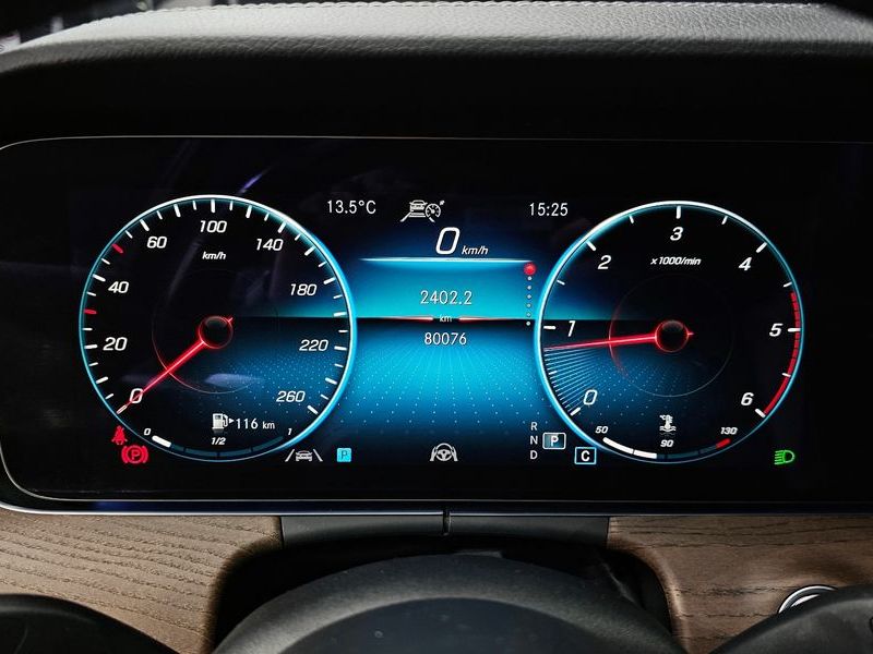 2022 Mercedes-Benz E-Class E220d 4MATIC Exclusive photo 8