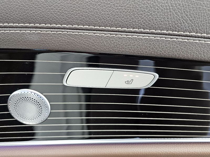 2018 Mercedes-Benz E-Class E400 4MATIC Exclusive photo 19