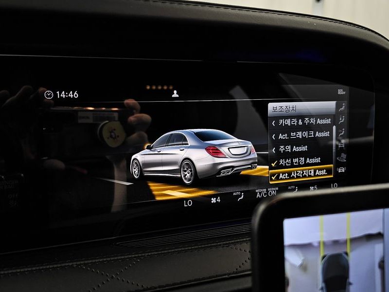 2019 Mercedes-Benz S-Class S63 AMG 4MATIC+ photo 16