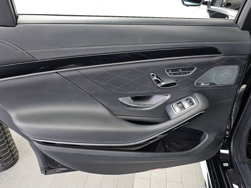 2019 Mercedes-Benz S-Class S63 AMG 4MATIC+ photo 25