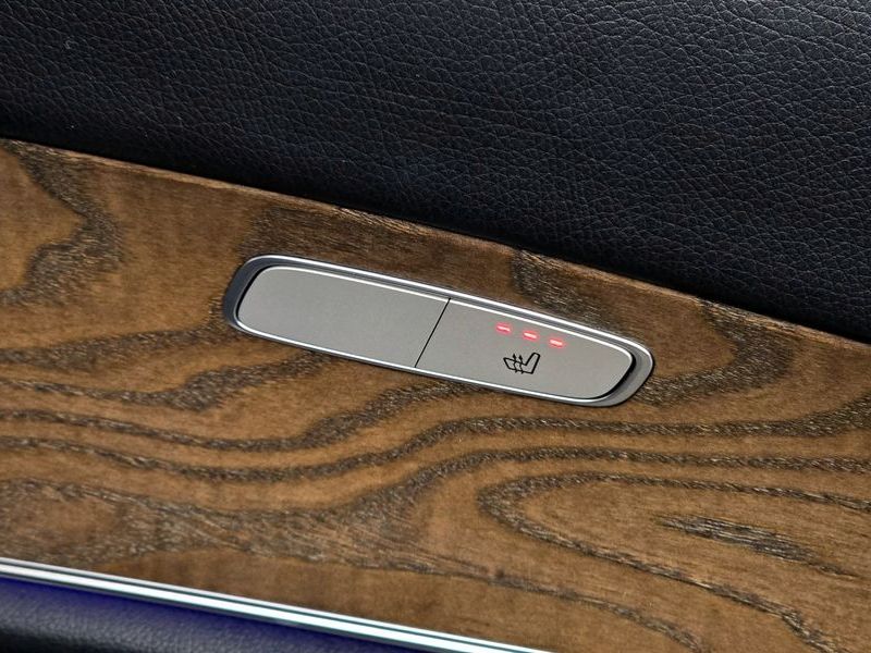 2018 Mercedes-Benz E-Class E300 4MATIC Exclusive Standard photo 15