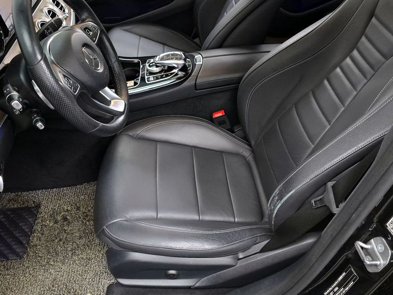 2018 Mercedes-Benz E-Class E300 4MATIC Exclusive Standard photo 19