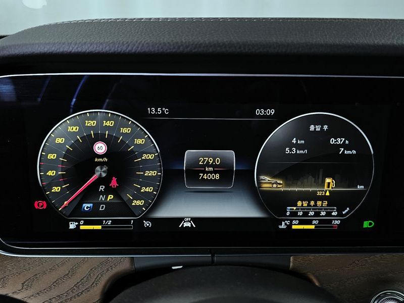 2020 Mercedes-Benz E-Class E220d 4MATIC Exclusive photo 8