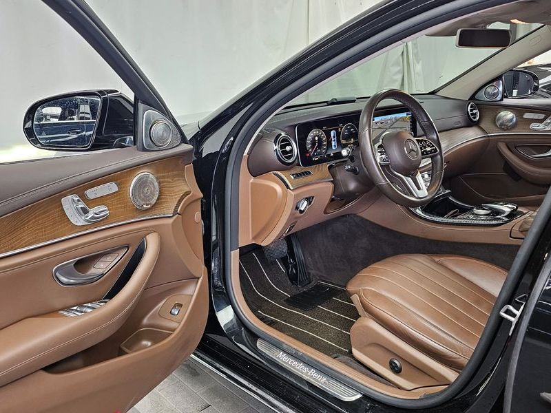 2020 Mercedes-Benz E-Class E220d 4MATIC Exclusive photo 10