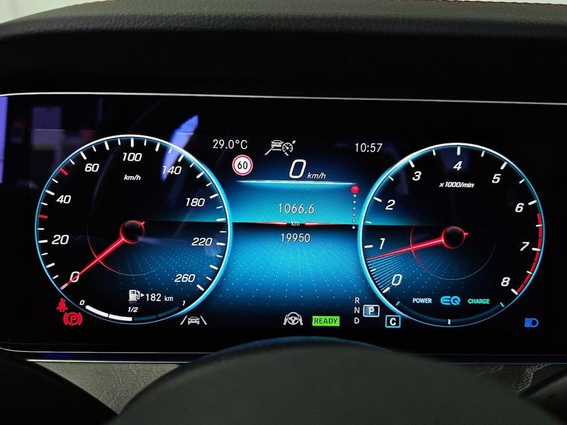 2021 Mercedes-Benz E-Class E350 4MATIC AMG Line photo 8