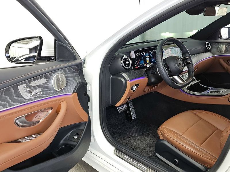 2021 Mercedes-Benz E-Class E350 4MATIC AMG Line photo 10