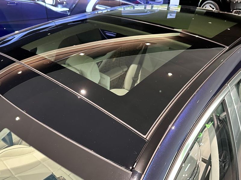2023 Mercedes-Benz S-Class Maybach S680 4MATIC Haute Vouture Edition photo 14