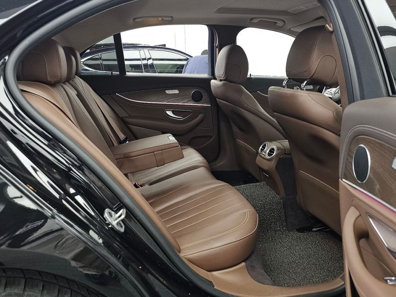2020 Mercedes-Benz E-Class E220d 4MATIC Exclusive photo 12