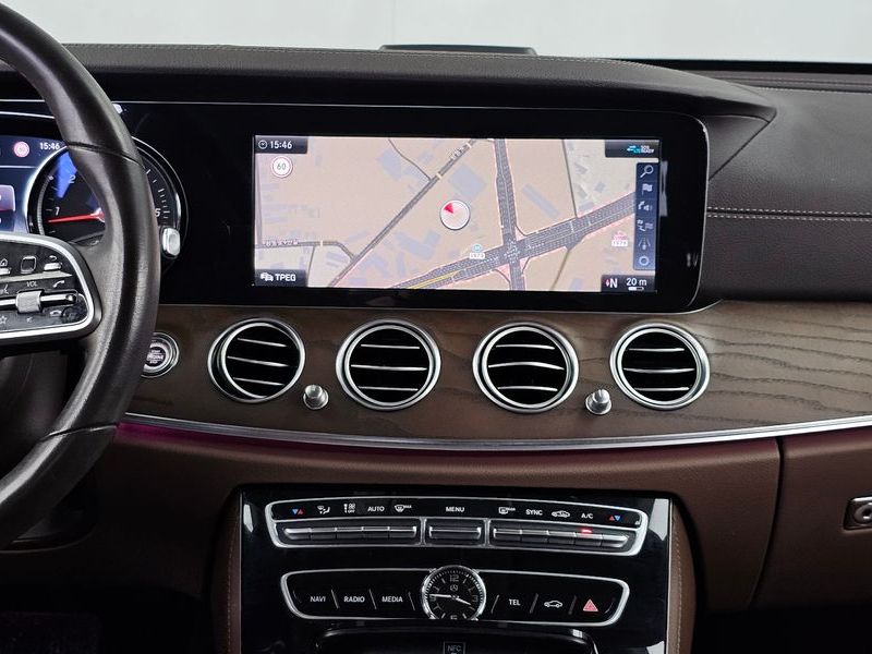 2020 Mercedes-Benz E-Class E220d 4MATIC Exclusive photo 14