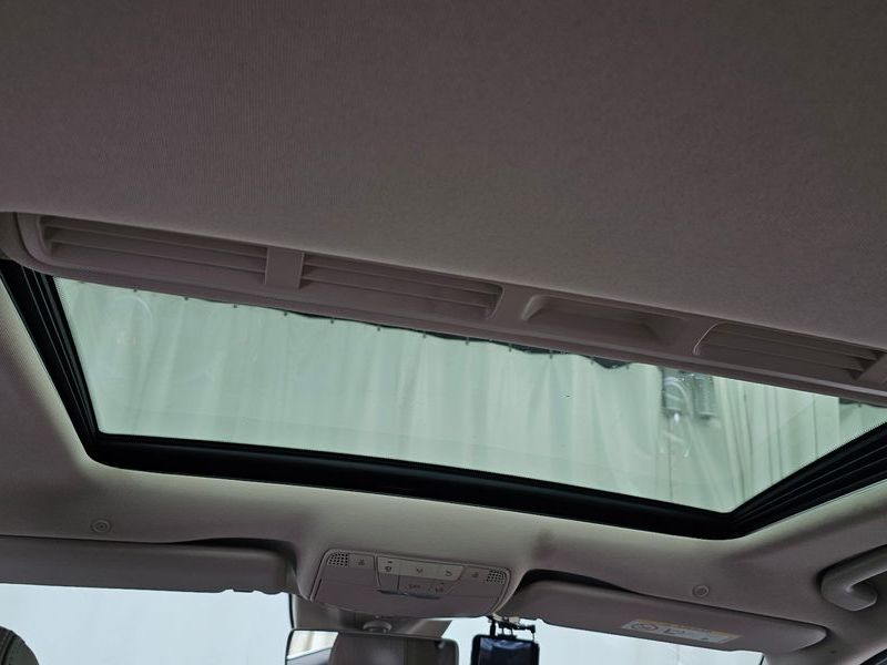 2020 Mercedes-Benz E-Class E220d 4MATIC Exclusive photo 17