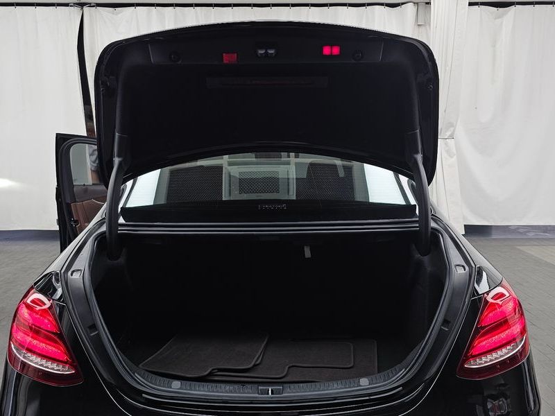 2020 Mercedes-Benz E-Class E220d 4MATIC Exclusive photo 20