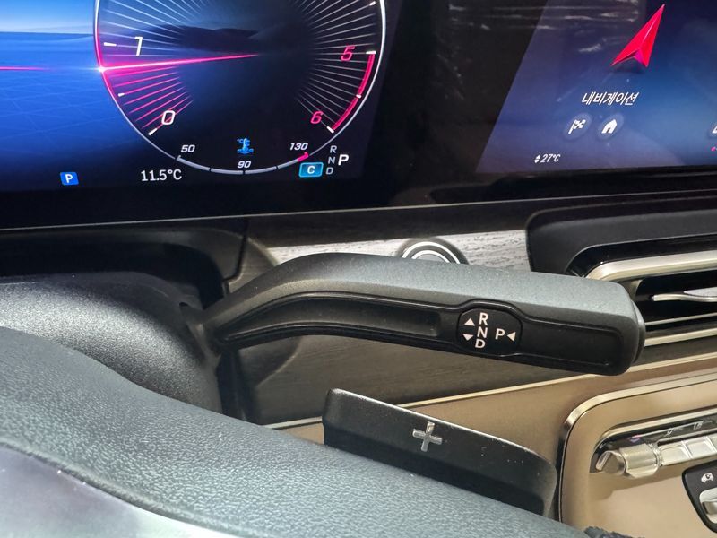 2025 Mercedes-Benz CLA V300 CDI W447 photo 9