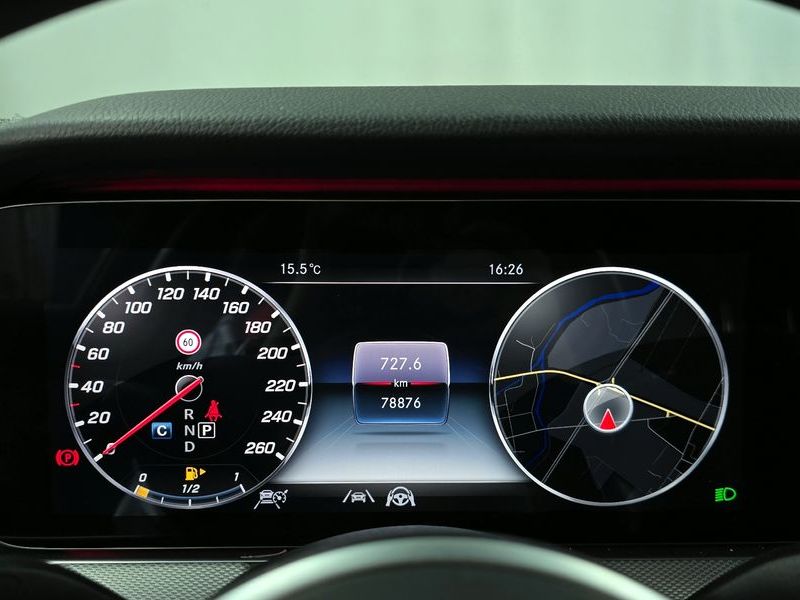 2020 Mercedes-Benz E-Class E300 4MATIC AMG Line photo 8