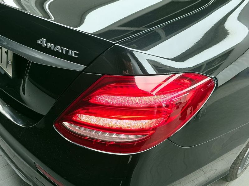 2020 Mercedes-Benz E-Class E300 4MATIC AMG Line photo 23