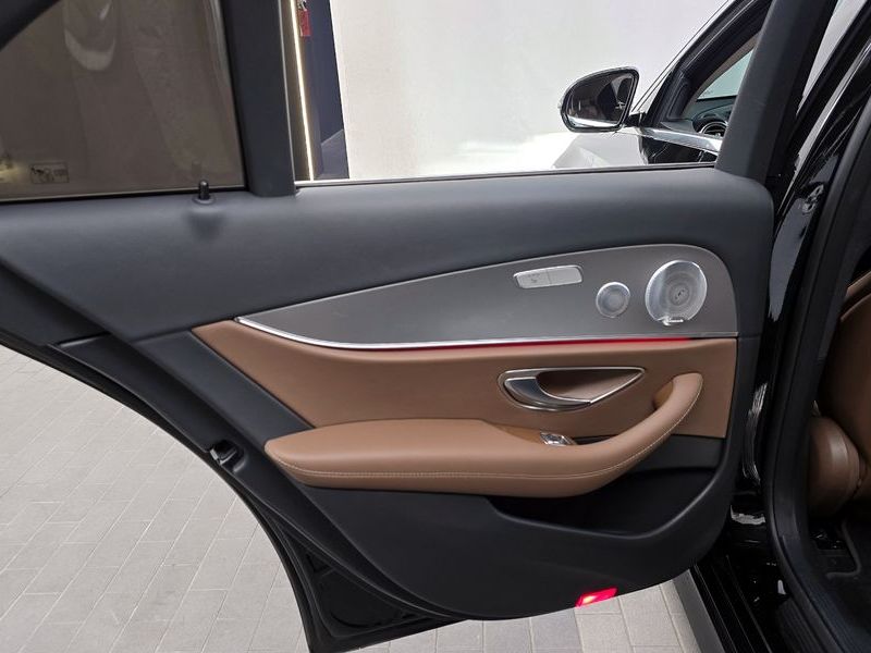 2020 Mercedes-Benz E-Class E300 4MATIC AMG Line photo 25